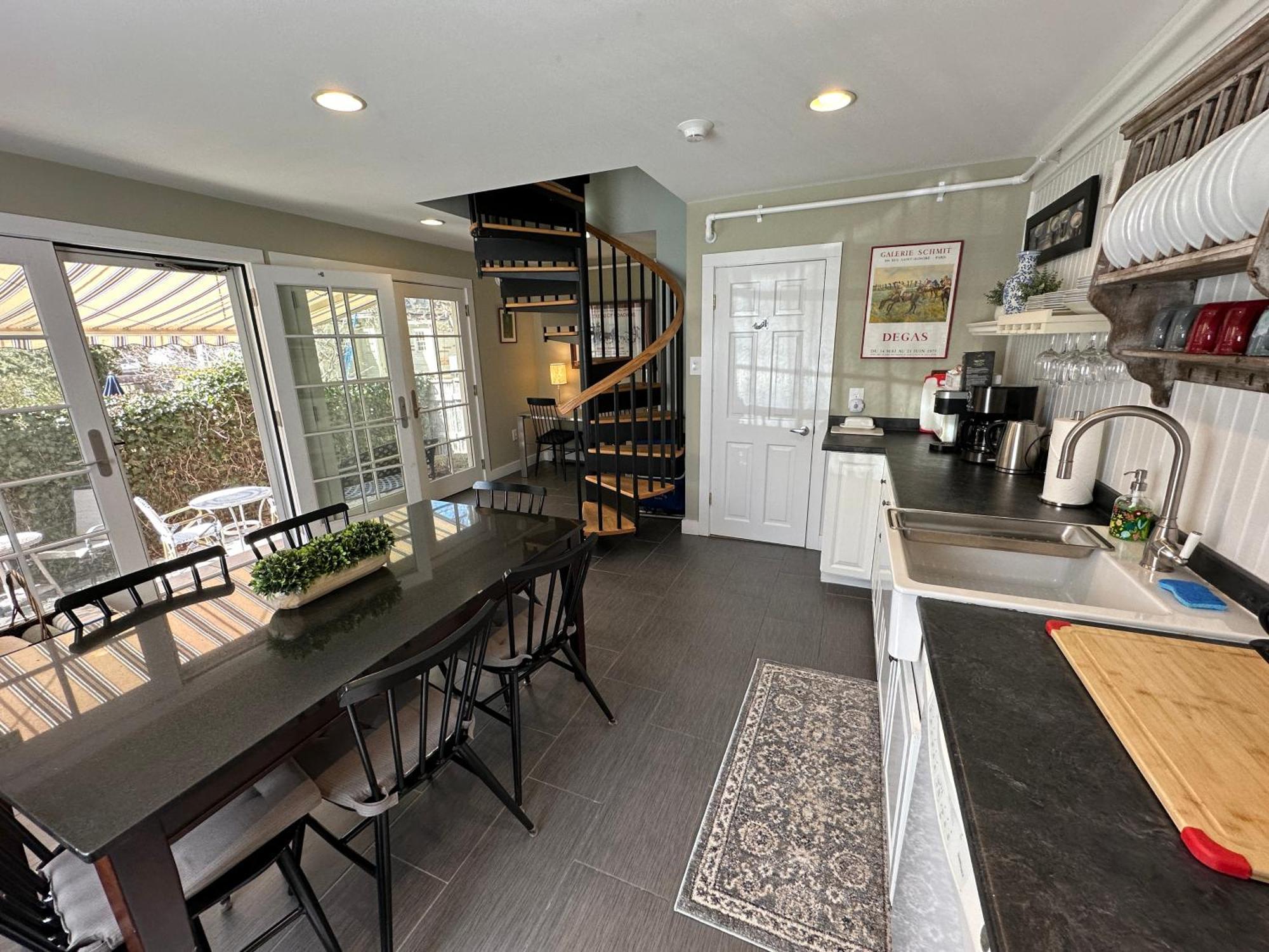Entire Historic 5 Bed 5 Bath Inn Sleeps 17 Newport Luaran gambar