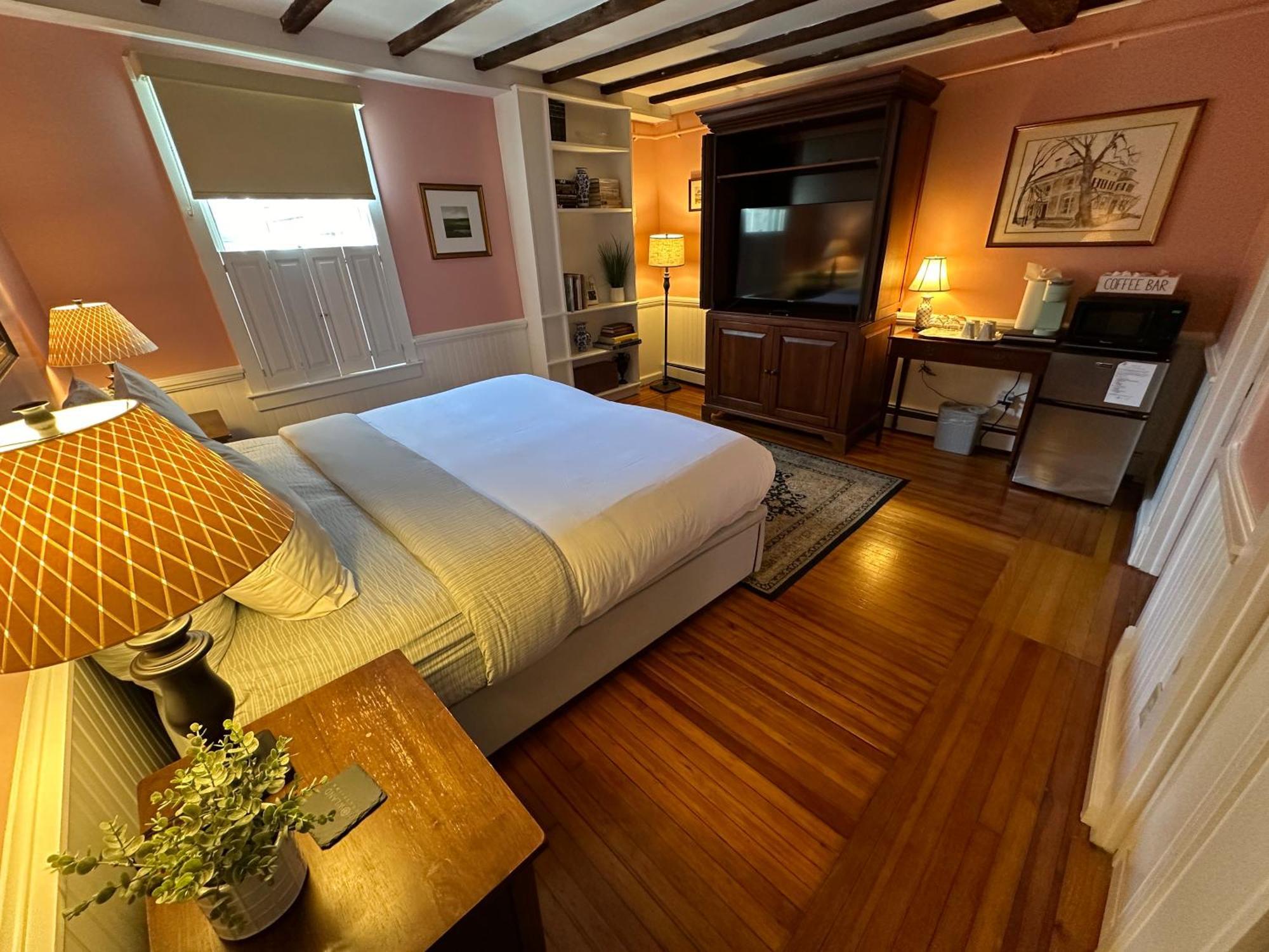 Entire Historic 5 Bed 5 Bath Inn Sleeps 17 Newport Luaran gambar